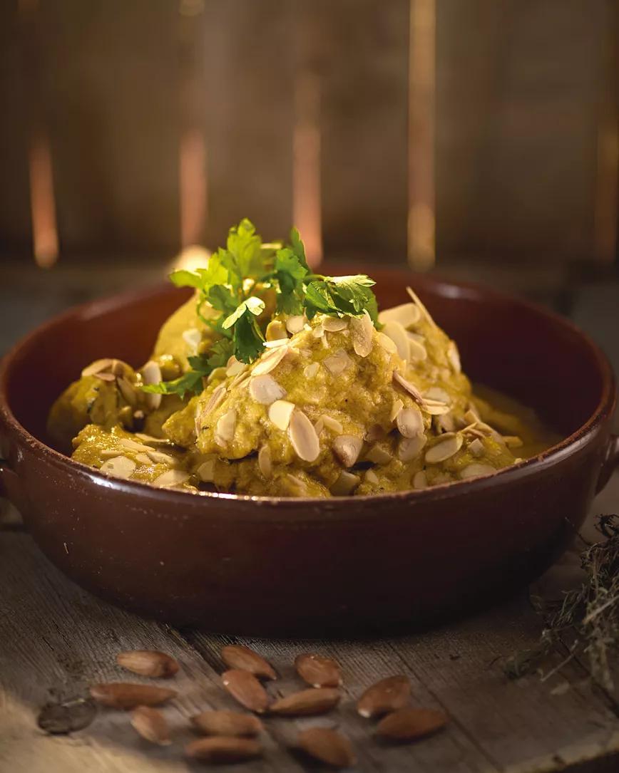 Pollo con salsa de almendras y Mandanga #11 