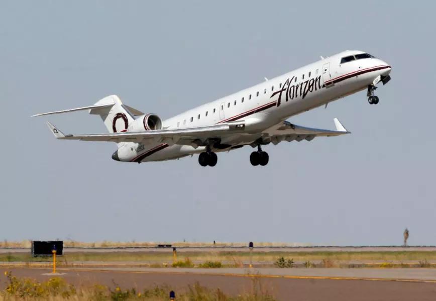 El piloto que intentó apagar los motores de un avión tomó hongos 48h antes y no había dormido