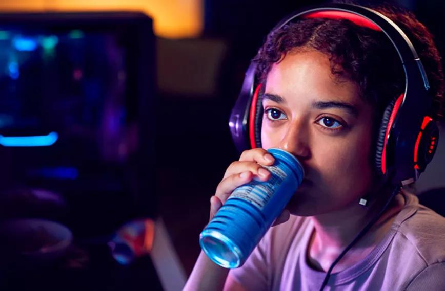 La Xunta de Galicia propone prohibir las bebidas energéticas y los vapers a menores de edad