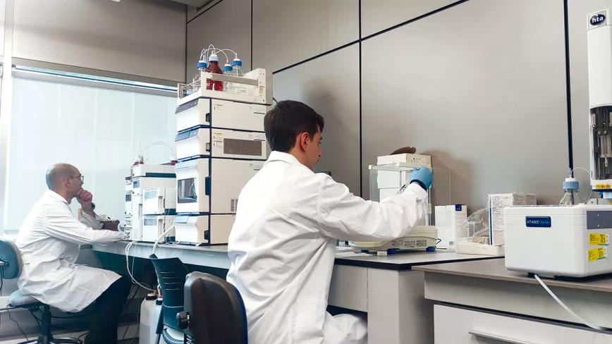 Cannabis al microscopio El trabajo de la Fundación Canna