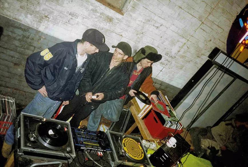 DiY y el movimiento Free Party: dejarse las neuronas en la lucha por el derecho a la fiesta