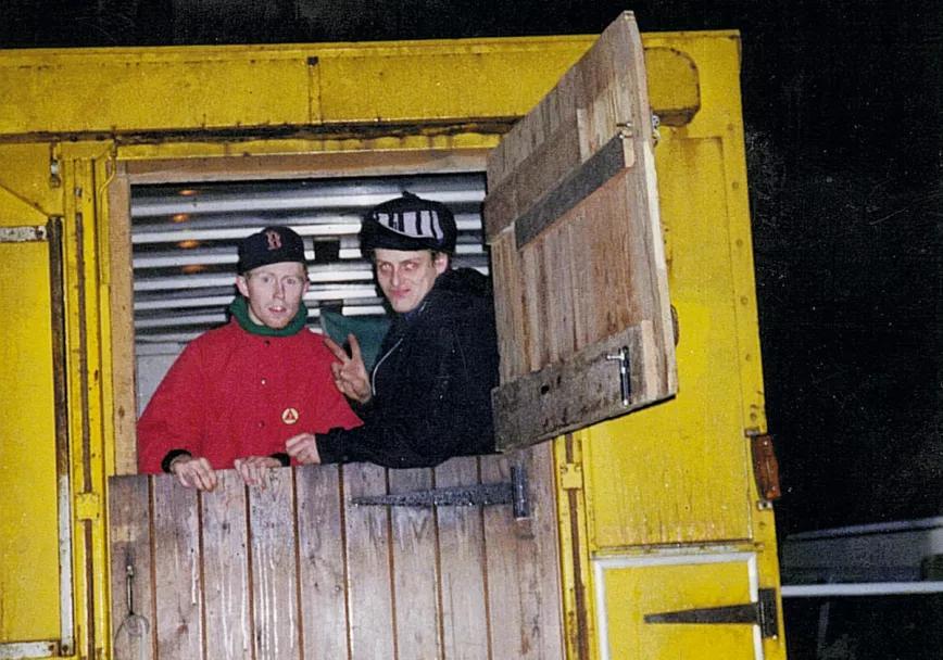 DiY y el movimiento Free Party: dejarse las neuronas en la lucha por el derecho a la fiesta