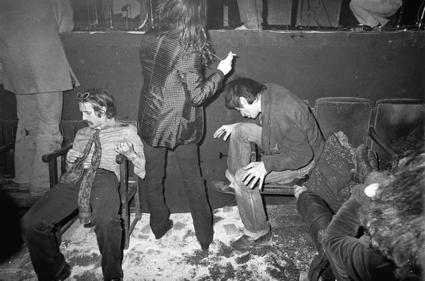 Metidos en harina en el Saló Diana. Foto de Salvador Costa.