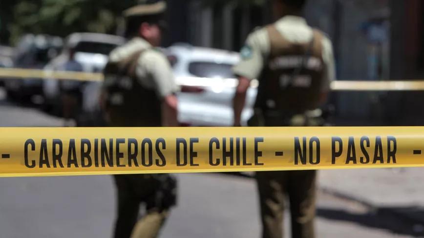 Cannabis y cocaína en el techo de una comisaría de Chile