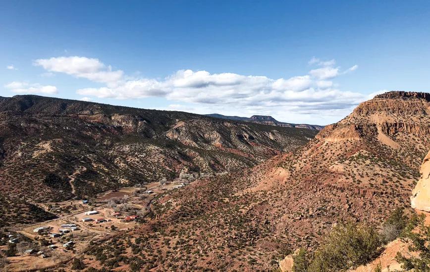 Sembrando experiencias: un viaje por las culturas del cannabis en Colorado, California y España 