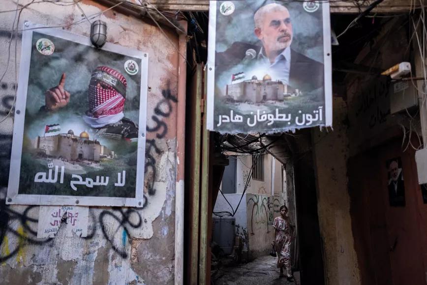 Fumando porros con el genocidio en los talones