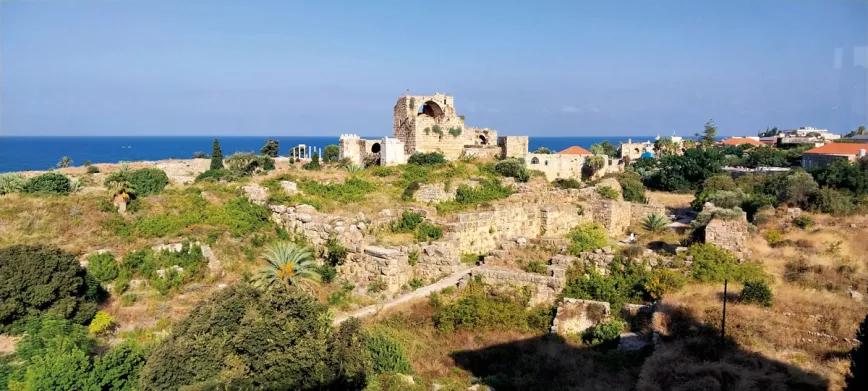 Fumando porros con el genocidio en los talones