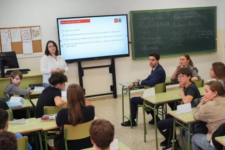 La Comunidad de Madrid imparte talleres en Secundaria y FP para alertar a los jóvenes de la trampa de los porros