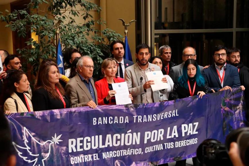 Diputados chilenos presentan un proyecto de ley para regular el uso adulto de cannabis
