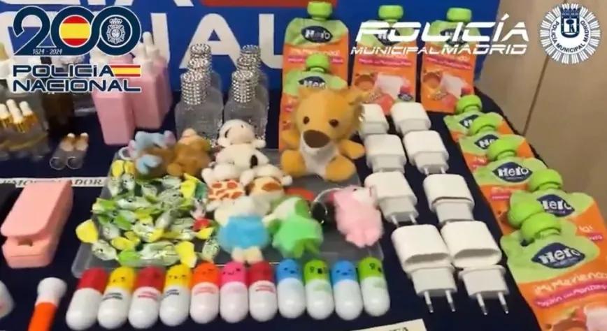 Narcojuguetería en Madrid: droga oculta en peluches y caramelos.
