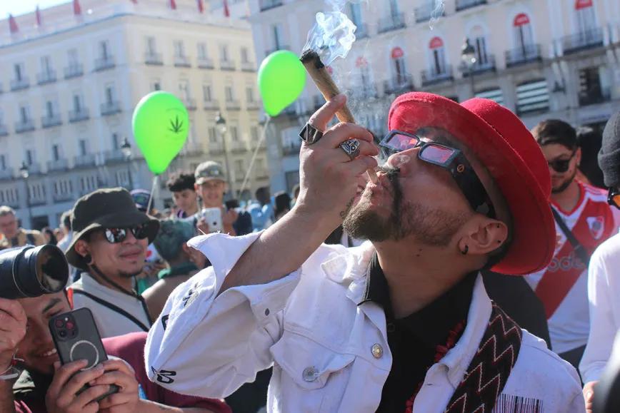 MMMM 2025 La llama no se apaga. Por Fidel Moreno