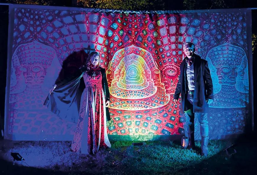 La increíble y apasionante historia del éxtasis, según Rachel Nuwer