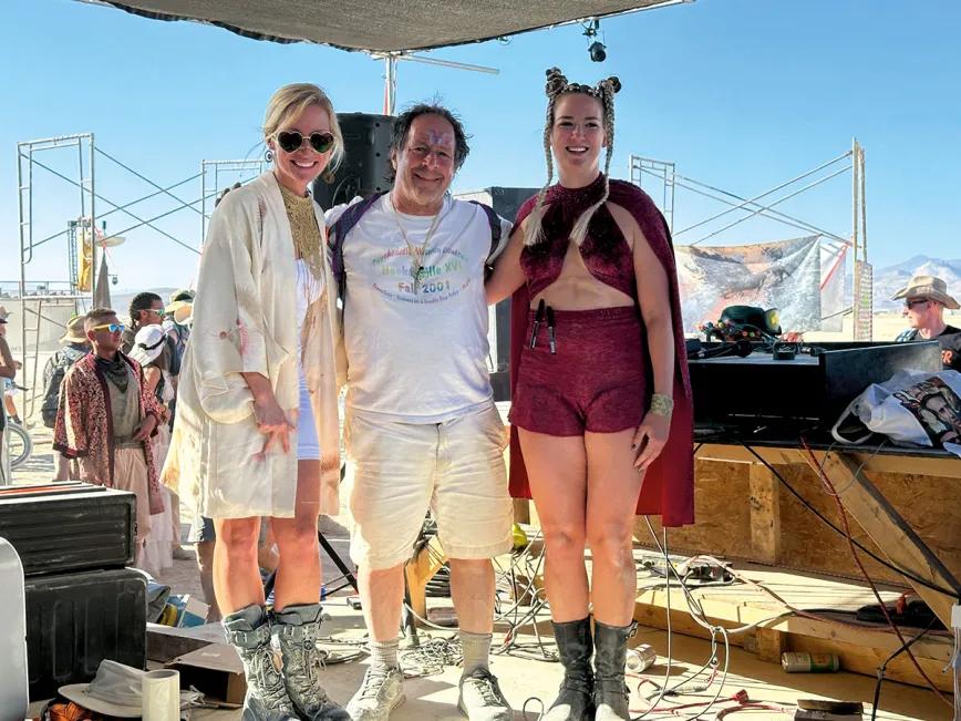 La increíble y apasionante historia del éxtasis, según Rachel Nuwer