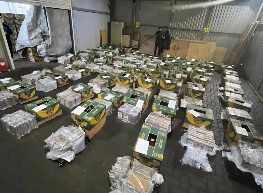 Rusia incauta 1,5 toneladas de cocaína oculta en bananas