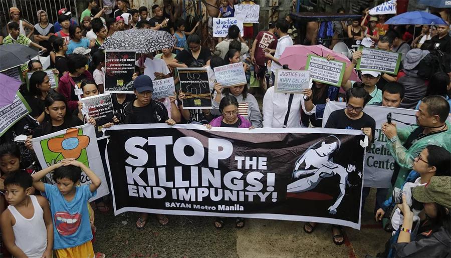 ¿La guerra contra las drogas de Duterte rompe Filipinas?