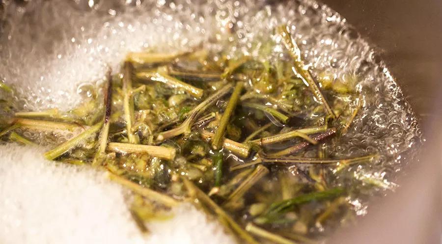 ¿Podemos hacer algo con los tallos que sobran?