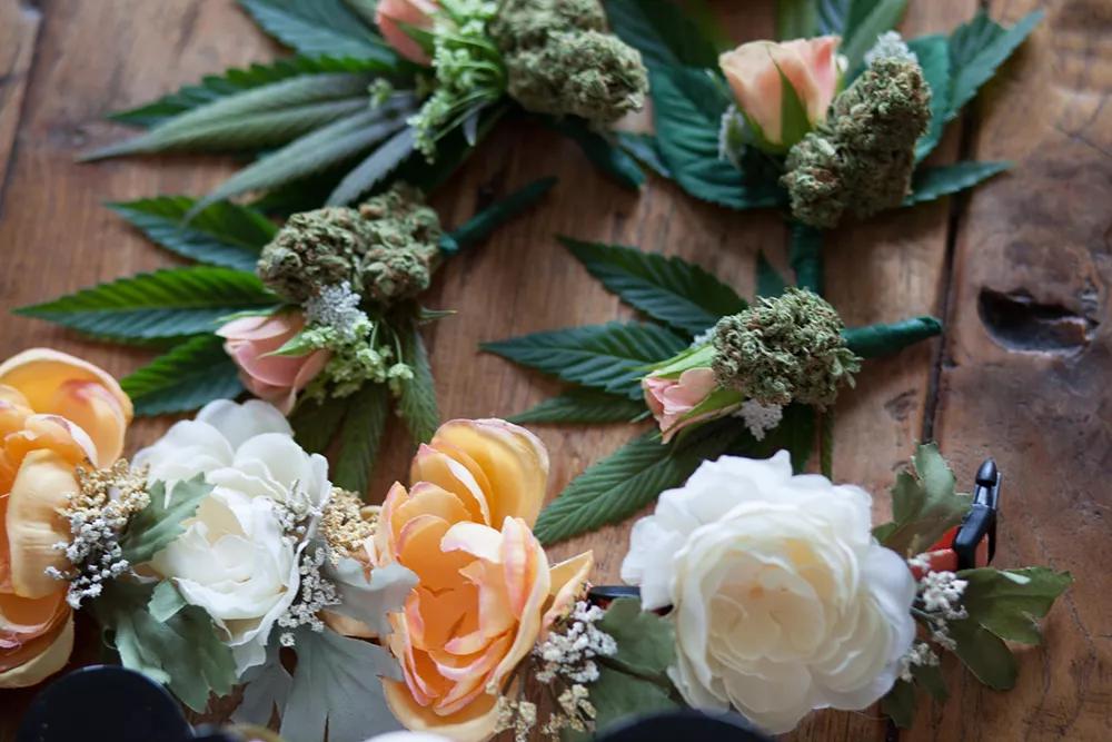 Ramos de flores hechos con cannabis