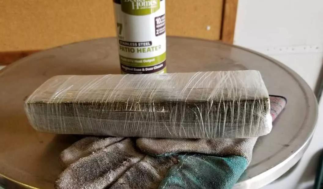 Donan a la beneficencia un paquete de marihuana por valor de 3.000 dólares