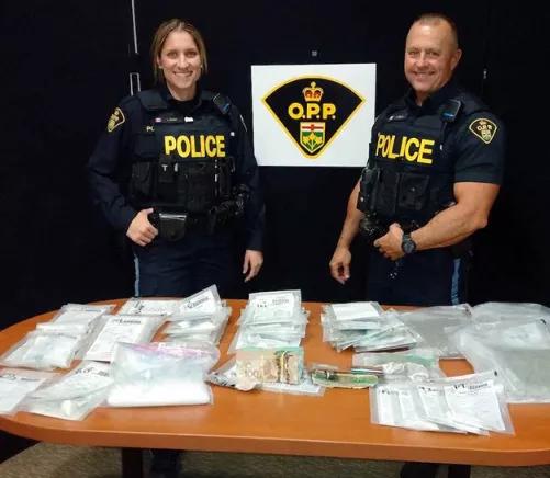 Policía de Ontario, Canadá