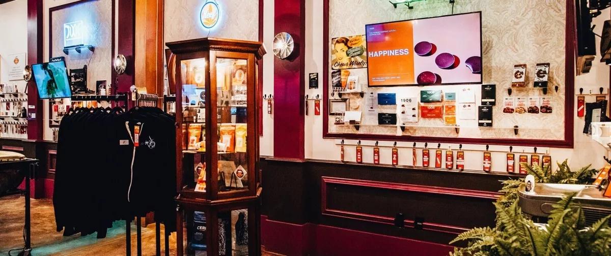 Club de striptease abrirá una sala para consumo de cannabis