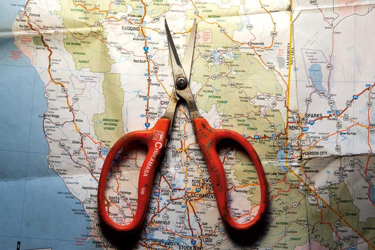 La herramienta preferida de trabajo de Mr. Blue, las Chikamasa curvadas