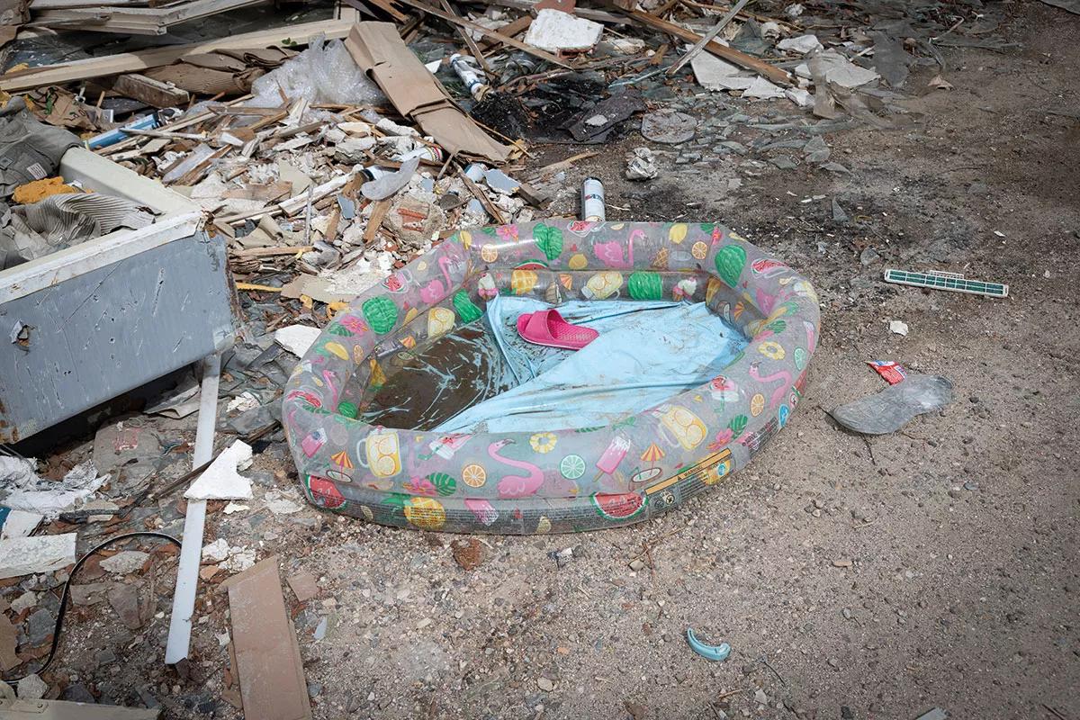 Entre las ruinas del Sector 6 surgen bodegones como este.