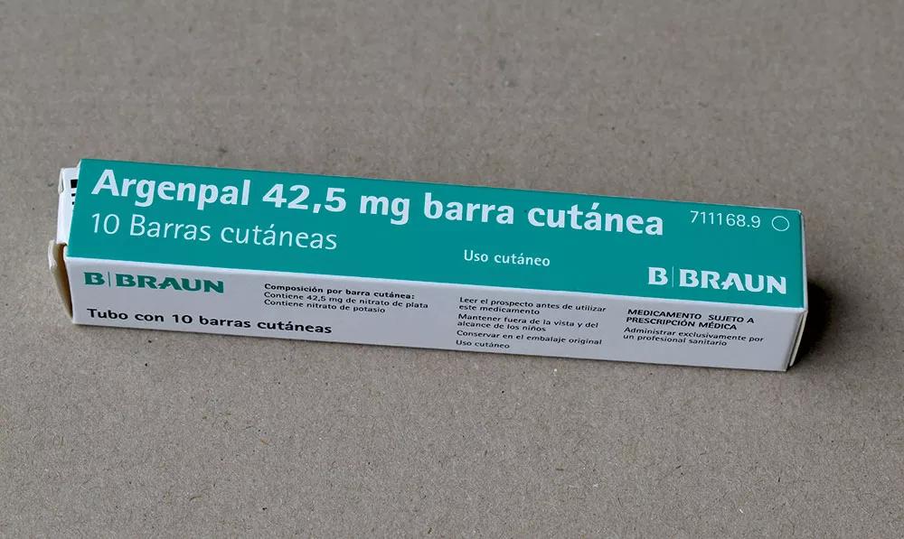  Argenpal es un medicamento para eliminar verrugas que contiene nitrato de plata