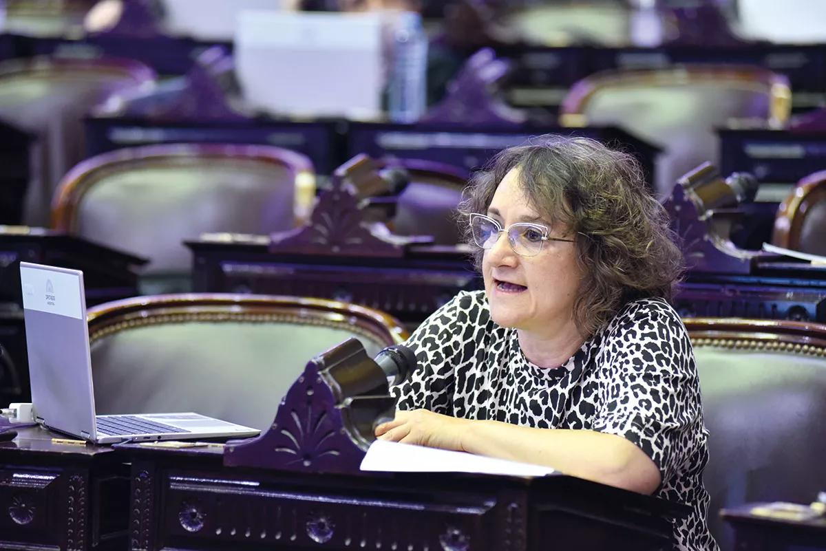 ​ Edit media   ​