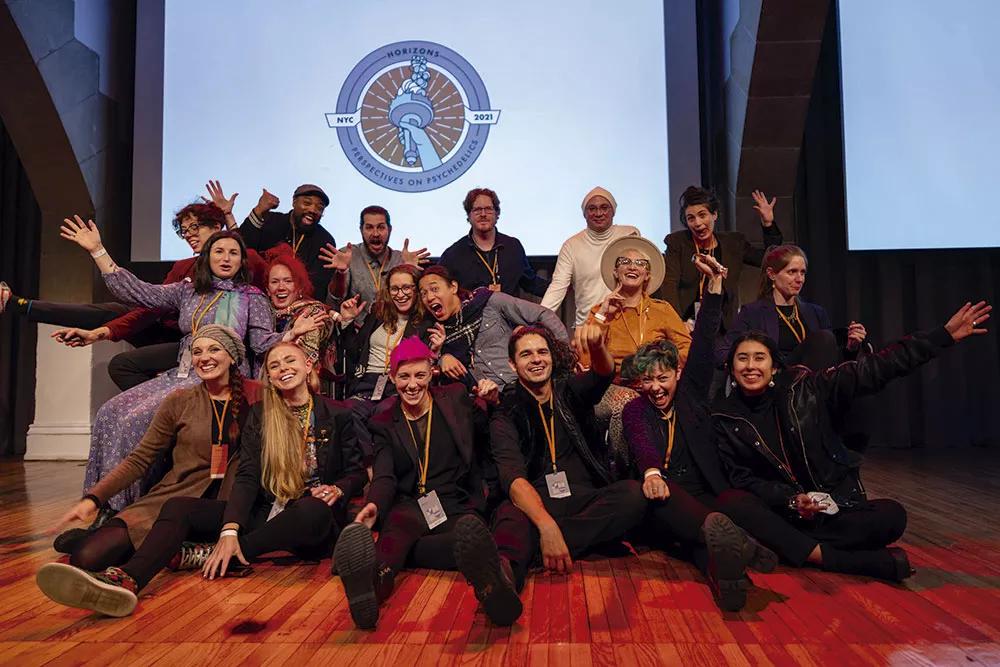 Algunos de los participantes ofreciendo al fotógrafo la mejor de sus sonrisas.
