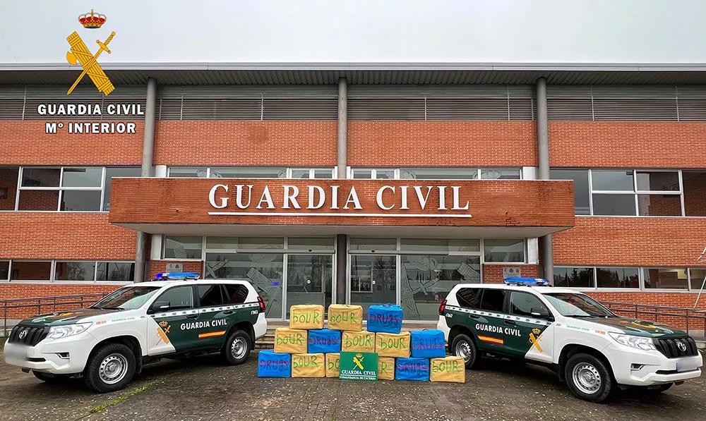 Detienen a un hombre que conducía con media tonelada de hachís en Extremadura